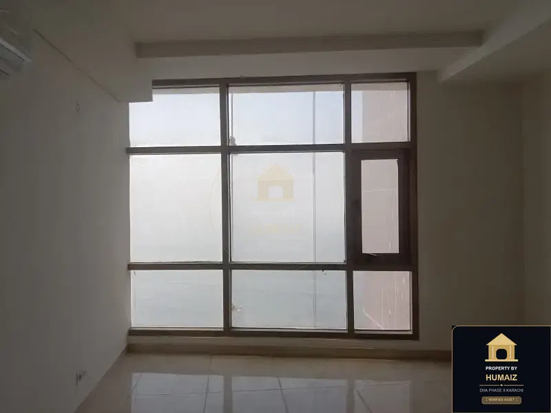 3-Bedroom Luxury Apartment (Sea Facing, 5 Bath, Suite 25) at Pearl Towers For Sale in DHA Phase 8 Karachi — Photograph 28