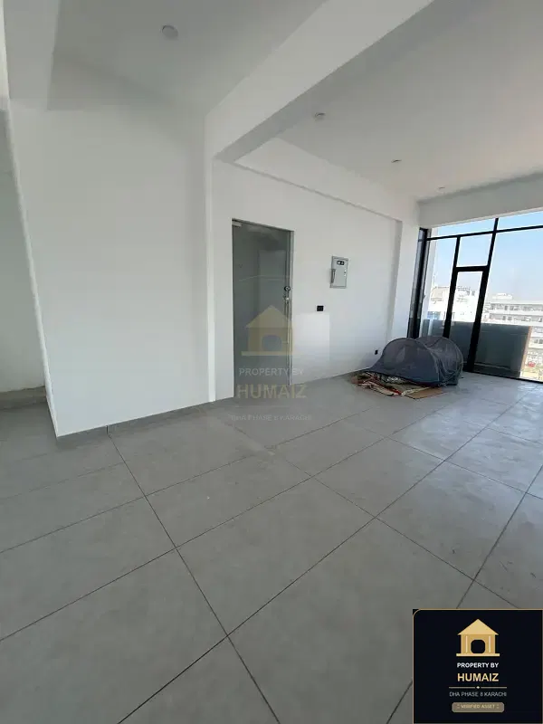 115 Sq. Yd. Corporate Office Space in DHA Phase 8 For Rent in DHA Phase 8 Karachi — Photograph 2