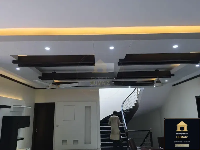 500 Sq. Yd. 6-Bedroom Luxury Villa (Basement, 6 Bath, Residence 2) in DHA Phase 8 For Rent in DHA Phase 8 Karachi — Photograph 3