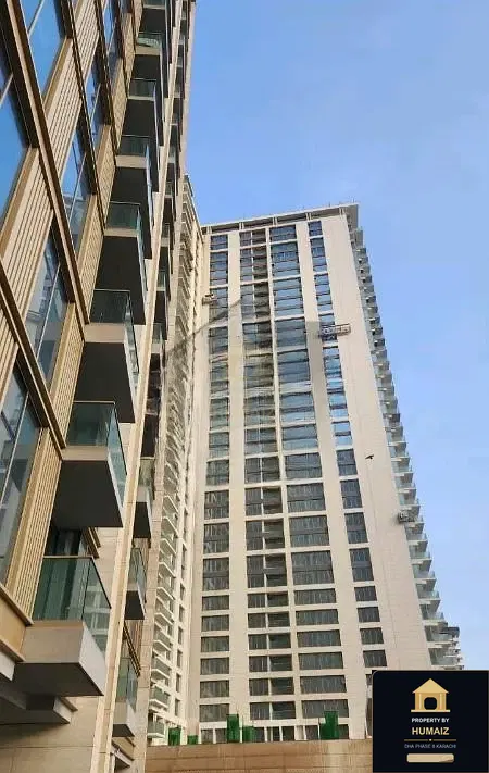 3-Bedroom Luxury Apartment (Sea Facing, 5 Bath, Suite 13) at The Views For Rent in DHA Phase 8 Karachi — Photograph 7
