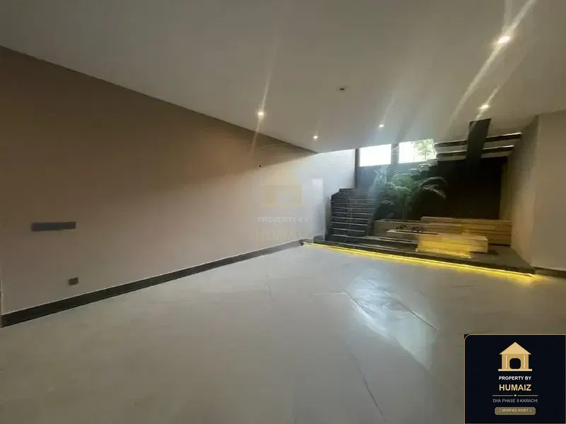2,000 Sq. Yd. 6-Bedroom Luxury Villa (Basement, 6 Bath, Residence 1) in DHA Phase 8 For Sale in DHA Phase 8 Karachi — Photograph 8