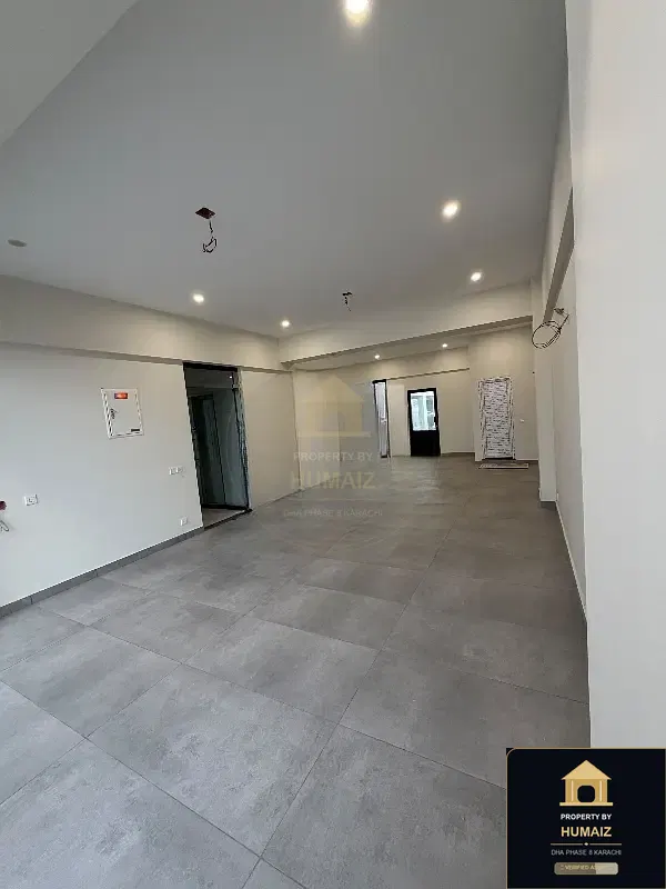 109 Sq. Yd. Corporate Office Space on Zulfiqar Commercial For Sale in DHA Phase 8 Karachi — Photograph 5