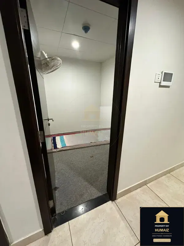 3-Bedroom Luxury Apartment (Sea Facing, 4 Bath, Suite 4) at Pearl Towers For Sale in DHA Phase 8 Karachi — Photograph 7