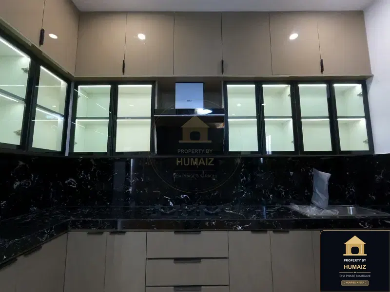 500 Sq. Yd. 6-Bedroom Luxury Villa (West Open, 6 Bath, Residence 7) in Khayaban-e-Shujaat For Sale in DHA Phase 8 Karachi — Photograph 3