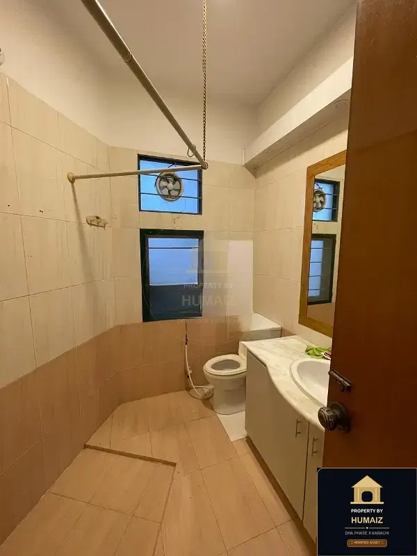 500 Sq. Yd. 4-Bedroom Luxury Villa (5 Bath, Residence 4) in DHA Phase 8 For Sale in DHA Phase 8 Karachi — Photograph 8