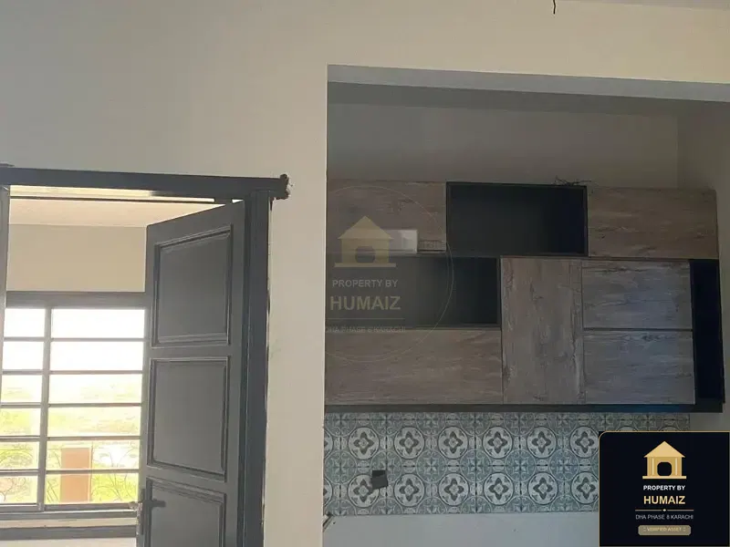 300 Sq. Yd. 4-Bedroom Luxury Villa (Basement, 4 Bath, Residence 5) in Khayaban-e-Sahil For Sale in DHA Phase 8 Karachi — Photograph 17