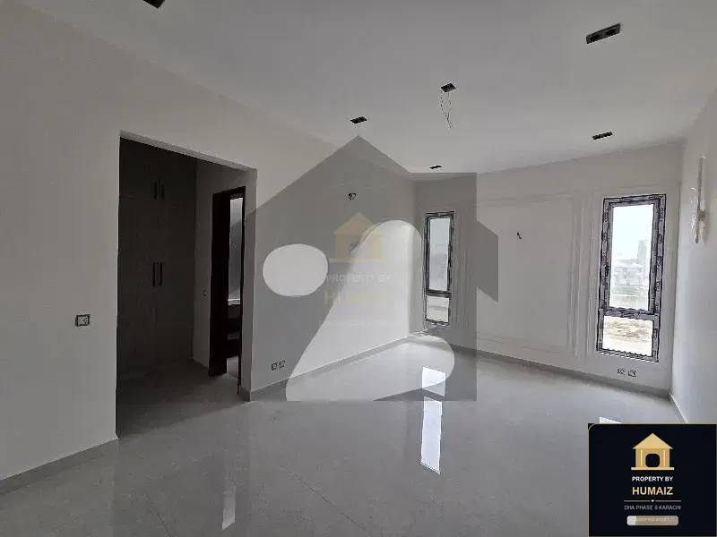 300 Sq. Yd. 6-Bedroom Luxury Villa (Brand New, 6 Bath, Residence 5) in DHA Phase 8 For Sale in DHA Phase 8 Karachi — Photograph 7