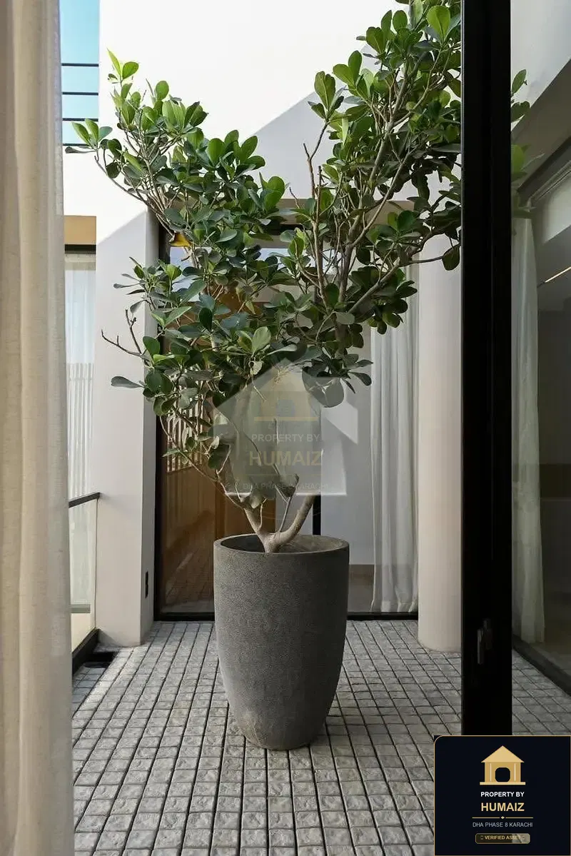 666 Sq. Yd. 5-Bedroom Luxury Villa (Corner, 5 Bath, Residence 3) in DHA Phase 8 For Sale in DHA Phase 8 Karachi — Photograph 17
