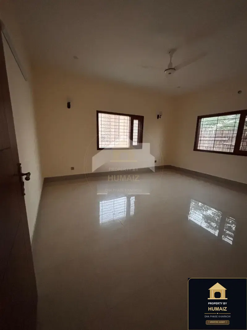 4-Bedroom Upper/Lower Portion (Brand New, 5 Bath, Unit 9) in DHA Phase 8 For Rent in DHA Phase 8 Karachi — Photograph 8
