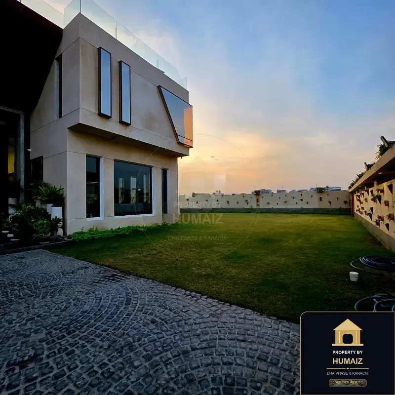 2,000 Sq. Yd. 6-Bedroom Luxury Villa (Private Pool, 7 Bath, Residence 2) in DHA Phase 8 For Sale in DHA Phase 8 Karachi — Photograph 25
