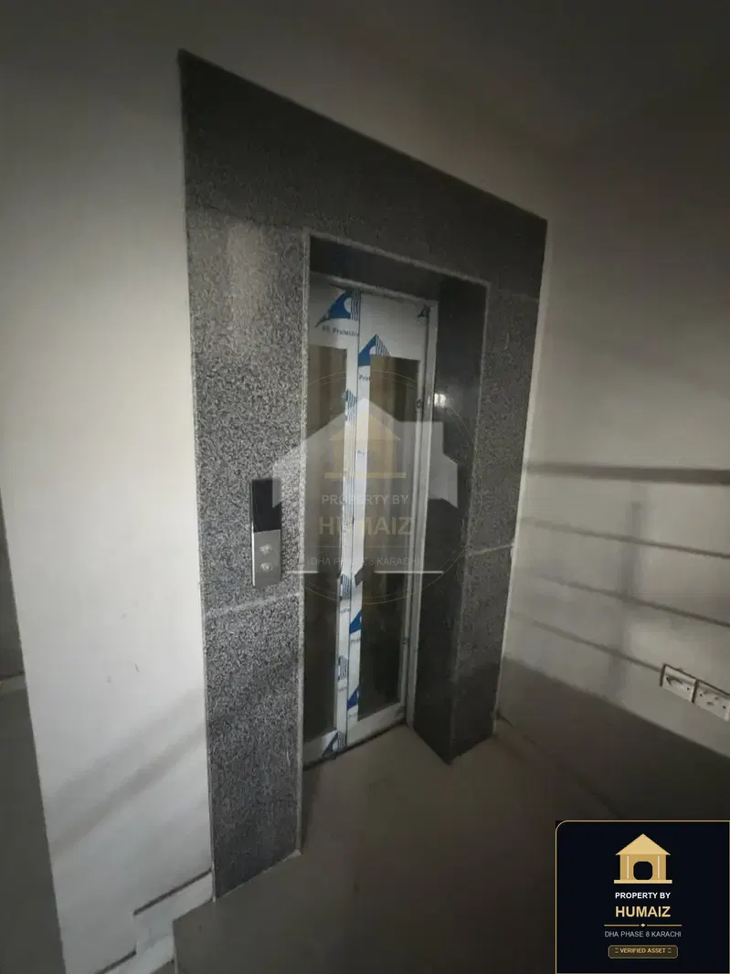178 Sq. Yd. Corporate Office Space (Basement, Unit 1) on Al-Murtaza Commercial For Rent in DHA Phase 8 Karachi — Photograph 10
