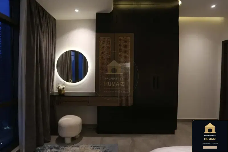 4-Bedroom Luxury Apartment (Sea Facing, 5 Bath, Suite 10) at Pearl Towers For Rent in DHA Phase 8 Karachi — Photograph 11
