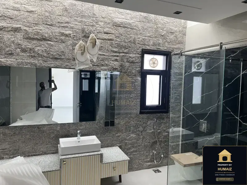 500 Sq. Yd. 6-Bedroom Luxury Villa (West Open, 6 Bath, Residence 80) in DHA Phase 8 For Sale in DHA Phase 8 Karachi — Photograph 27