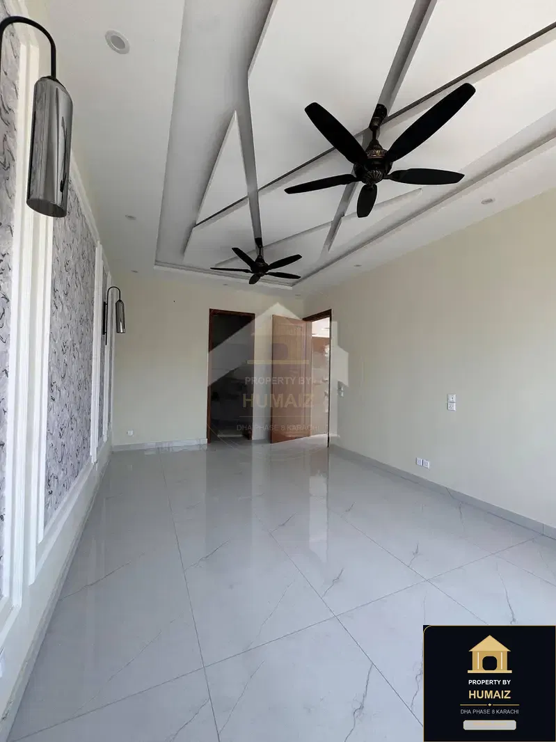 300 Sq. Yd. 5-Bedroom Luxury Villa in Zone E For Sale in DHA Phase 8 Karachi — Photograph 7