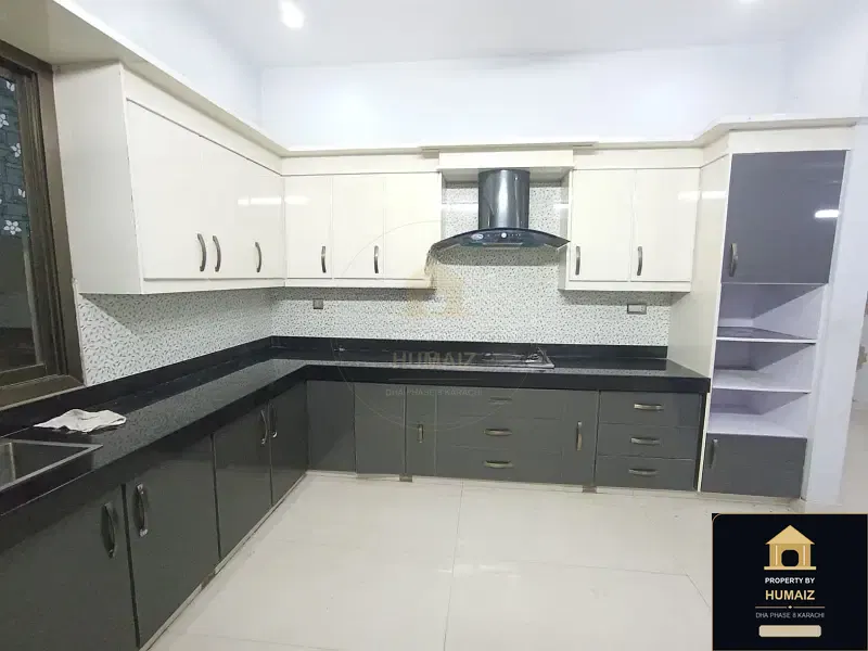 3-Bedroom Upper/Lower Portion (Brand New, 4 Bath, Unit 21) in DHA Phase 8 For Rent in DHA Phase 8 Karachi — Photograph 4