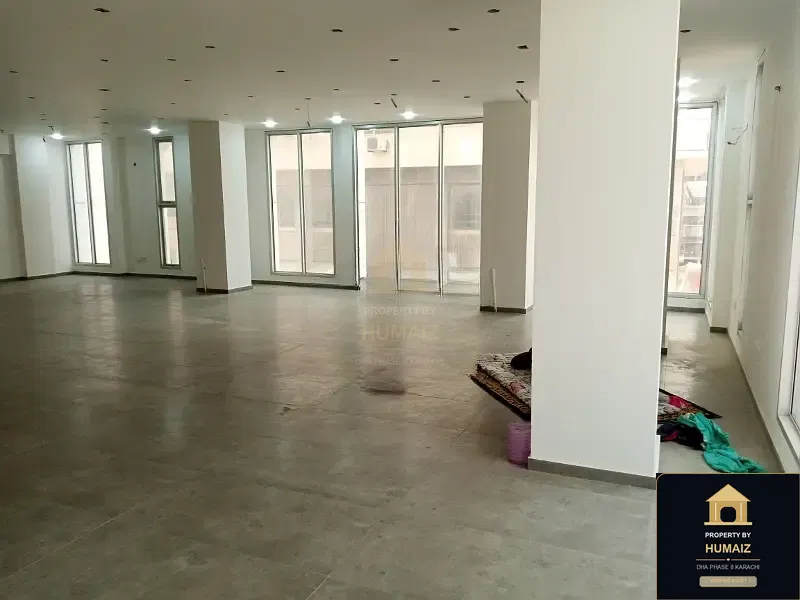 200 Sq. Yd. Commercial Building (Corner, 5 Bath, Unit 1) in DHA Phase 8 For Rent in DHA Phase 8 Karachi — Photograph 6