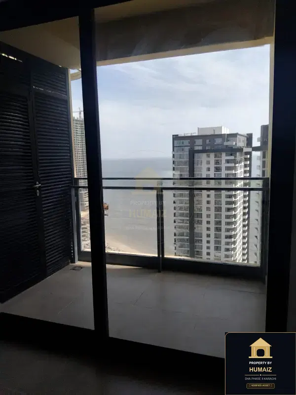 4-Bedroom Luxury Apartment (Sea Facing, 6 Bath, Suite 14) at Coral Towers For Sale in DHA Phase 8 Karachi — Photograph 3