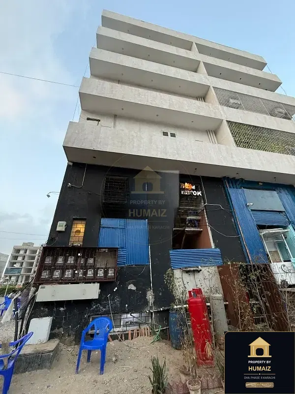 71 Sq. Yd. Commercial Retail Shop on Zulfiqar Commercial For Sale in DHA Phase 8 Karachi — Photograph 8