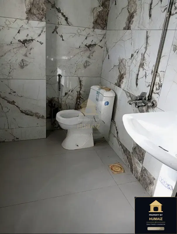 2-Bedroom Luxury Apartment (Brand New, 2 Bath, Suite 2) on Zulfiqar Commercial For Rent in DHA Phase 8 Karachi — Photograph 5