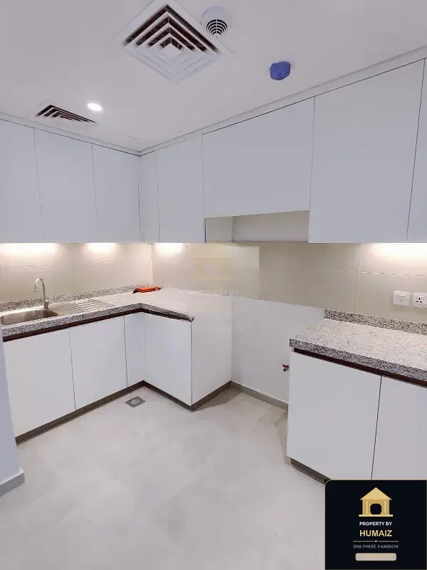2-Bedroom Luxury Apartment (Boulevard Facing, 3 Bath, Suite 81) at The Views For Sale in DHA Phase 8 Karachi — Photograph 6