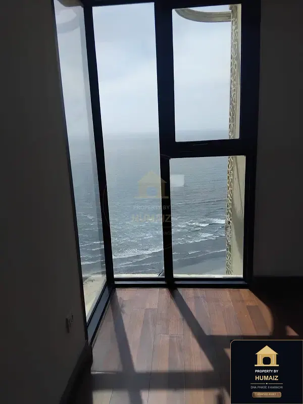 4-Bedroom Luxury Apartment (Sea Facing, 5 Bath, Suite 8) at Coral Towers For Sale in DHA Phase 8 Karachi — Photograph 4