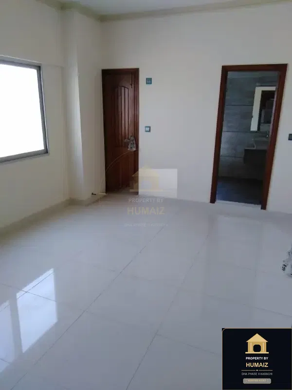 Luxury High-Rise Residence on Al-Murtaza Commercial For Sale in DHA Phase 8 Karachi — Photograph 2