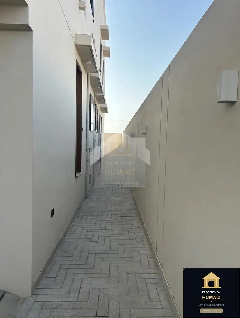 300 Sq. Yd. 5-Bedroom Luxury Villa at Panorama For Sale in DHA Phase 8 Karachi — Photograph 4