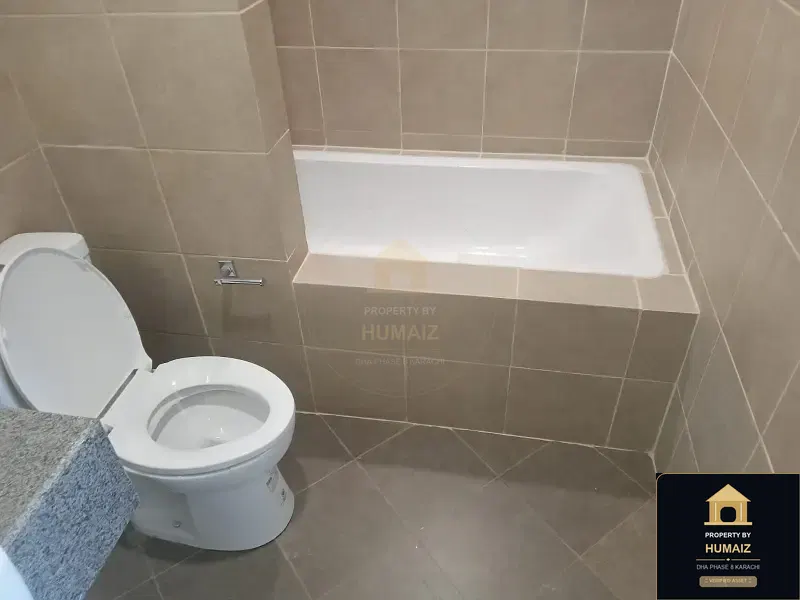 4-Bedroom Luxury Apartment (Sea Facing, 6 Bath, Suite 4) at Coral Towers For Sale in DHA Phase 8 Karachi — Photograph 11