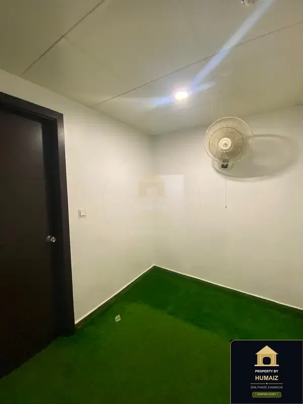 3-Bedroom Luxury Apartment (Brand New, 5 Bath, Suite 1) at Pearl Towers For Sale in DHA Phase 8 Karachi — Photograph 17