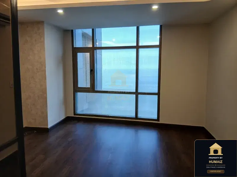 3-Bedroom Luxury Apartment (Sea Facing, 5 Bath, Suite 28) at Pearl Towers For Sale in DHA Phase 8 Karachi — Photograph 7