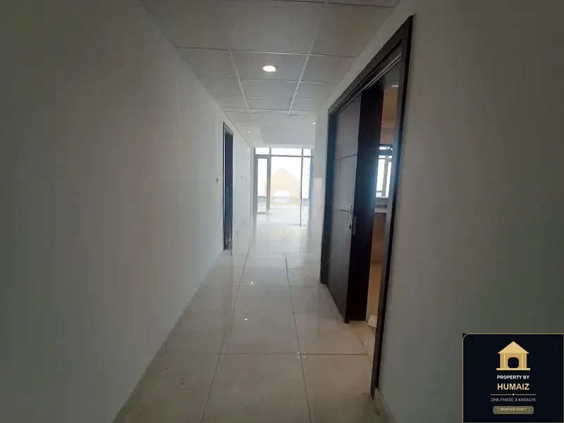4-Bed Luxury Penthouse (Sea Facing, 5 Bath, Suite 1) at Pearl Towers For Rent in DHA Phase 8 Karachi — Photograph 30