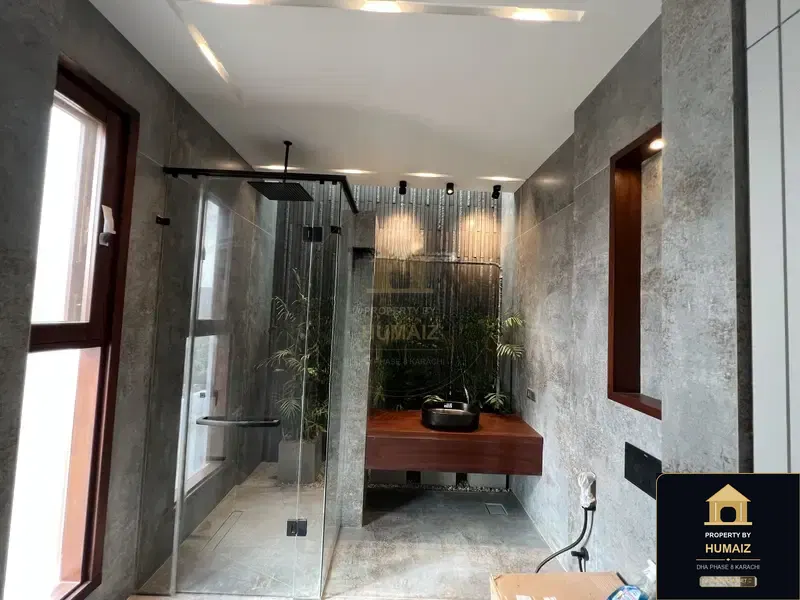 1,000 Sq. Yd. 7-Bedroom Luxury Villa (West Open, Residence 7) in DHA Phase 8 For Sale in DHA Phase 8 Karachi — Photograph 12