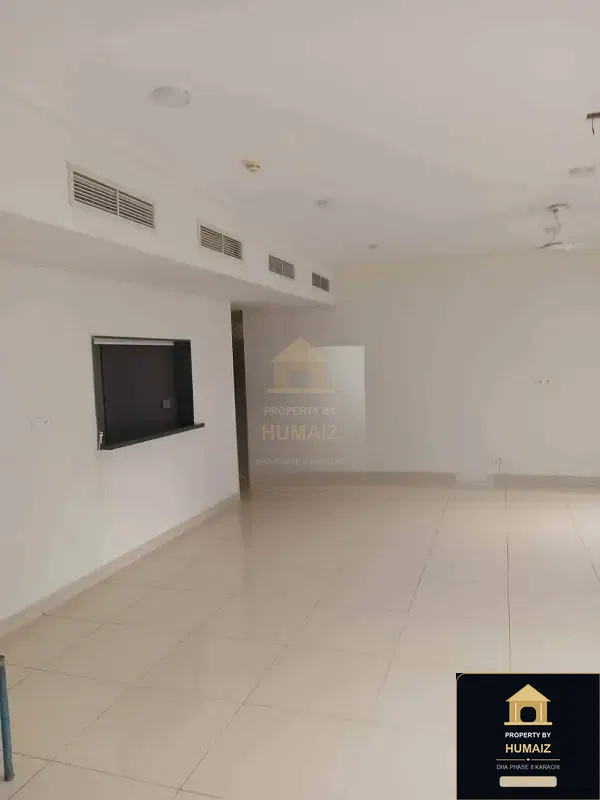 3-Bedroom Luxury Apartment (3 Bath, Suite 34) at Pearl Towers For Rent in DHA Phase 8 Karachi — Photograph 10