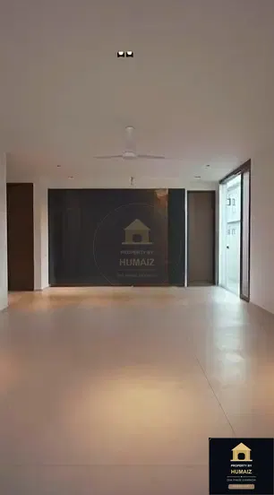 500 Sq. Yd. 5-Bedroom Luxury Villa (Private Pool, 5 Bath, Residence 38) in DHA Phase 8 For Sale in DHA Phase 8 Karachi — Photograph 11