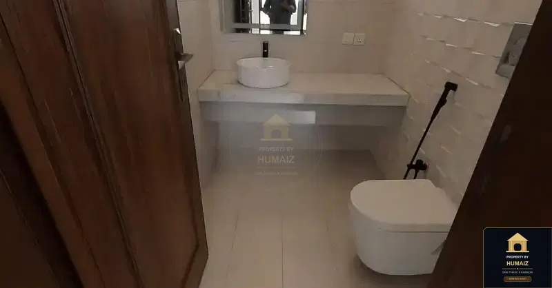 300 Sq. Yd. 4-Bedroom Luxury Villa (Sea Facing, 4 Bath, Residence 4) in Khayaban-e-Sahil For Sale in DHA Phase 8 Karachi — Photograph 9