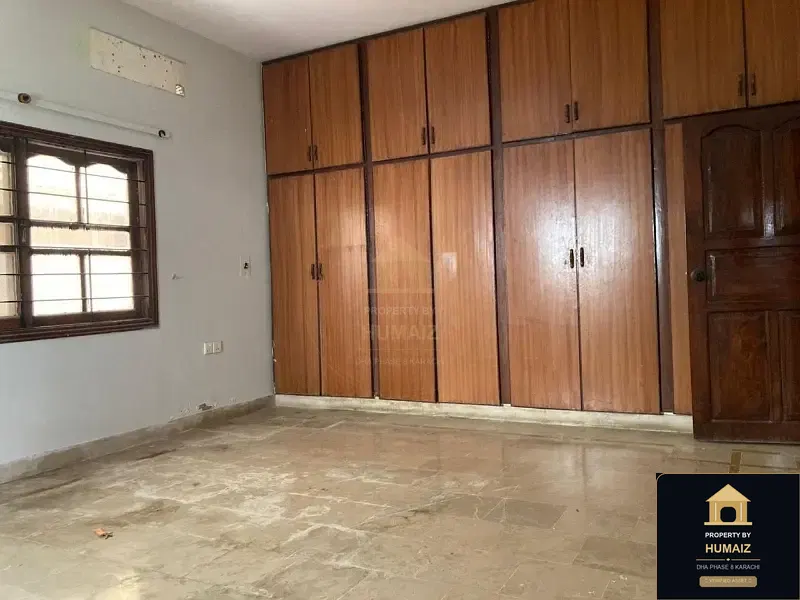 666 Sq. Yd. Architectural Villa in Zone A For Sale in DHA Phase 8 Karachi — Photograph 5
