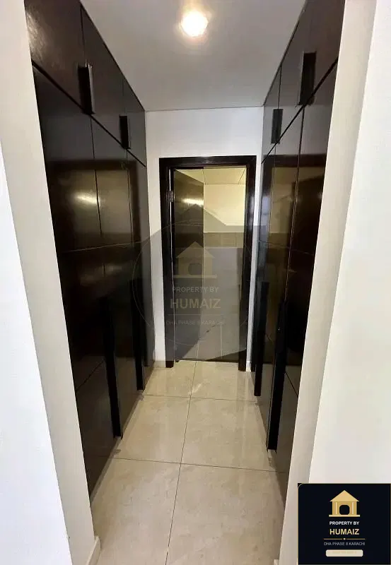 3-Bedroom Luxury Apartment (Sea Facing, 5 Bath, Suite 9) at Pearl Towers For Sale in DHA Phase 8 Karachi — Photograph 4