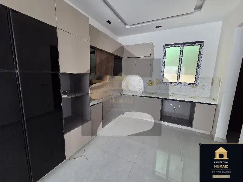 300 Sq. Yd. 6-Bedroom Luxury Villa (Brand New, 6 Bath, Residence 5) in DHA Phase 8 For Sale in DHA Phase 8 Karachi — Photograph 3