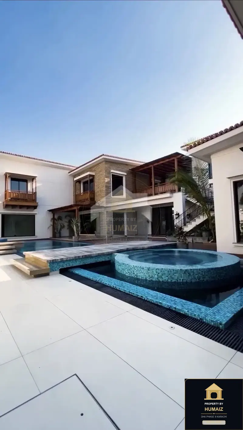 4,000 Sq. Yd. 10-Bedroom Luxury Villa in DHA Phase 8 For Sale in DHA Phase 8 Karachi — Photograph 2
