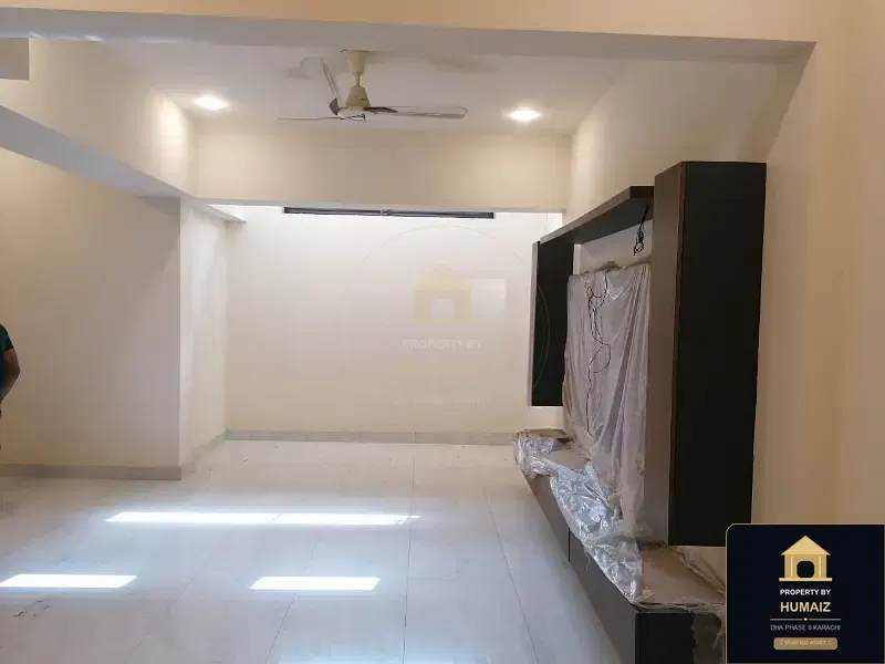 120 Sq. Yd. 4-Bedroom Luxury Villa in Zone B For Rent in DHA Phase 8 Karachi — Photograph 5
