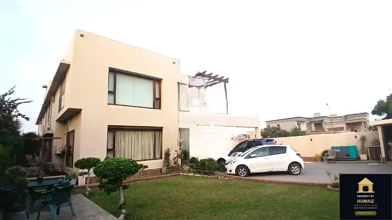 1,000 Sq. Yd. 7-Bedroom Luxury Villa (Basement, 7 Bath, Residence 4) in DHA Phase 8 For Sale in DHA Phase 8 Karachi — Photograph 3