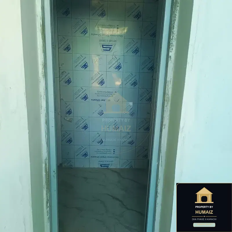 222 Sq. Yd. Corporate Office Space (Brand New, 2 Bath, Unit 12) on Al-Murtaza Commercial For Rent in DHA Phase 8 Karachi — Photograph 4
