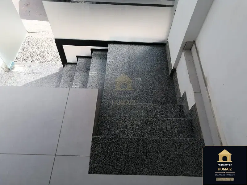 46 Sq. Yd. Commercial Retail Shop on Zulfiqar Commercial For Sale in DHA Phase 8 Karachi — Photograph 10