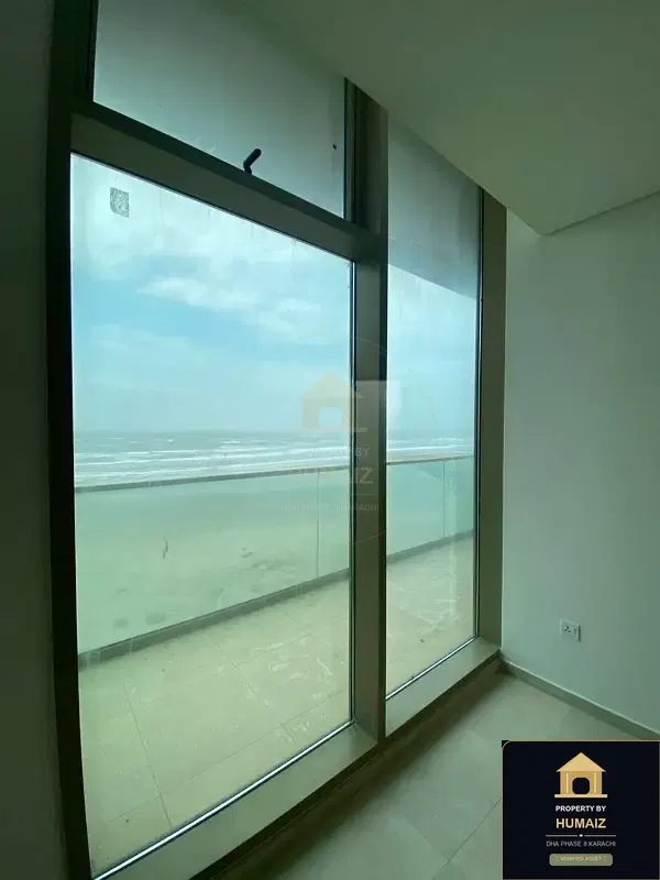 2-Bedroom Luxury Apartment (Sea Facing, 3 Bath, Suite 25) at The Views For Rent in DHA Phase 8 Karachi — Photograph 6