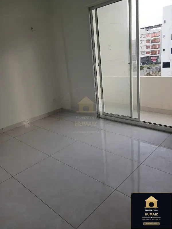 3-Bedroom Luxury Apartment (Corner, 4 Bath, Suite 35) on Al-Murtaza Commercial For Sale in DHA Phase 8 Karachi — Photograph 16