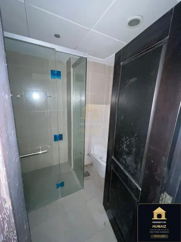 361 Sq. Yd. 3-Bedroom Luxury Villa at Coral Towers For Sale in DHA Phase 8 Karachi — Photograph 24