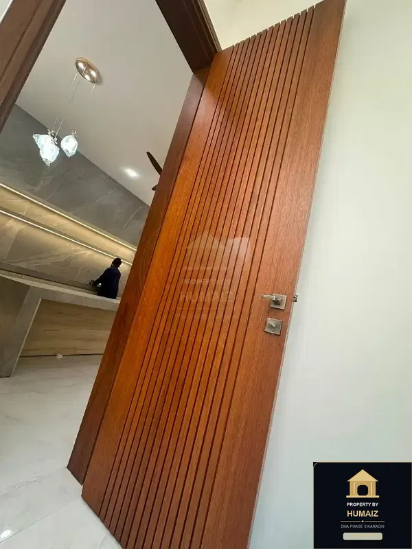 1,000 Sq. Yd. 6-Bedroom Luxury Villa (Private Pool, 6 Bath, Residence 3) on Zulfiqar Commercial For Sale in DHA Phase 8 Karachi — Photograph 8
