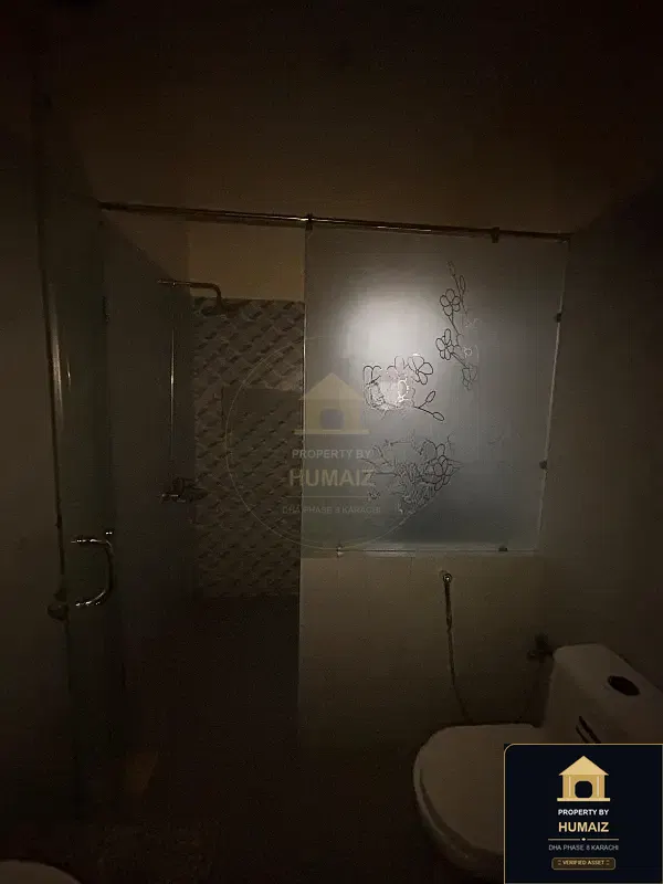 4-Bedroom Upper/Lower Portion (Brand New, 4 Bath, Unit 6) in DHA Phase 8 For Rent in DHA Phase 8 Karachi — Photograph 19