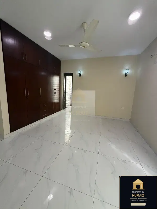 500 Sq. Yd. 6-Bedroom Luxury Villa (Basement, 6 Bath, Residence 9) on Zulfiqar Commercial For Sale in DHA Phase 8 Karachi — Photograph 6