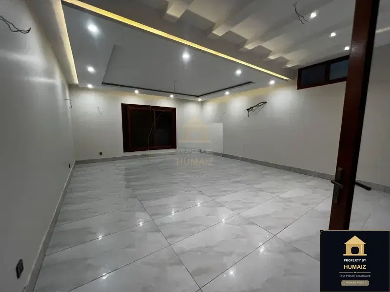 500 Sq. Yd. 5-Bedroom Luxury Villa (West Open, 6 Bath, Residence 28) in DHA Phase 8 For Sale in DHA Phase 8 Karachi — Photograph 6